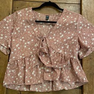 Women’s tie short sleeve blouse